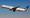 波音 777 客機邊飛邊掉碎片，美國發布緊急適航指令、日本同機型全面停飛